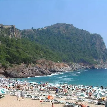 Villa Alona